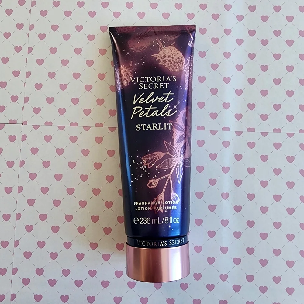 Victoria’s Secret Velvet Petals Starlit Lotion